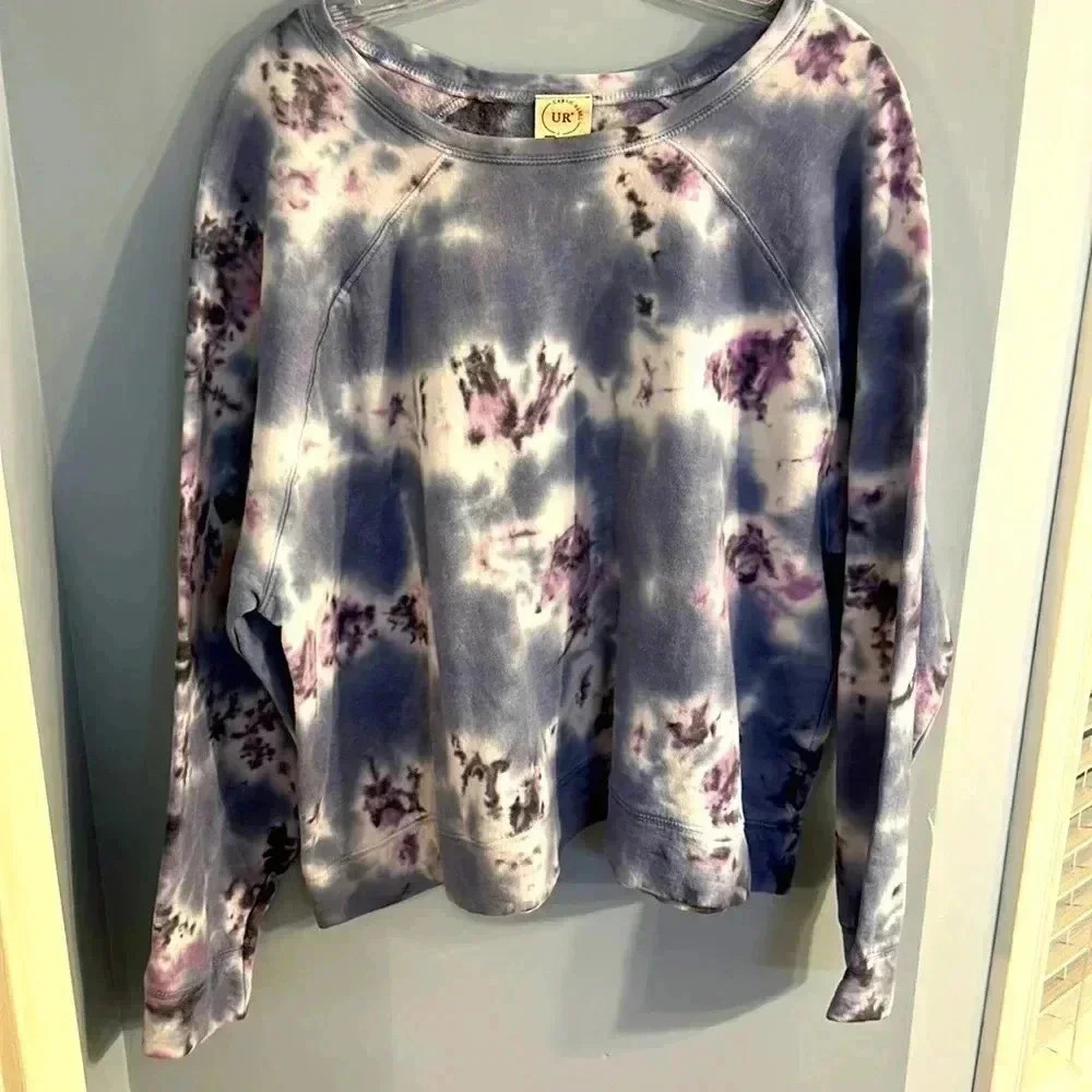 Women’s Urban Rebel tie dye sweatshirt‎ size 2X